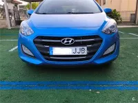 Usado Hyundai i30 110 CV (80 kW) 2015 Azul Berlina