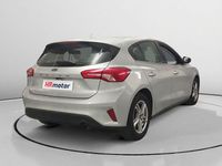 Usado Ford Focus Trend 100 CV (73 kW) 2021 Gris Berlina