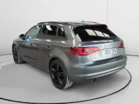 Usado Audi A3 Attraction 110 CV (80 kW) 2015 Gris Berlina
