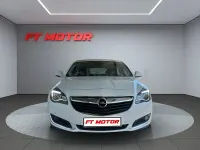 Usado Opel Insignia Selective 136 CV (100 kW) 2016 Blanco Berlina