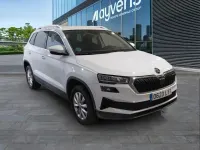 Usado Skoda Karoq Ambition 116 CV (85 kW) 2022 Blanco SUV