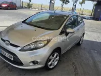 Usado Ford Fiesta 60 CV (44 kW) 2009 Gris / plata Berlina