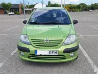 Usado Citroën C3 61 CV (44 kW) 2005 Verde Berlina