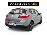 Usado Renault Mégane Authentique 90 CV (66 kW) 2011 Gris / plata Berlina