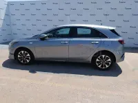 Usado Kia Ceed 101 CV (74 kW) 2024 Gris Utilitario