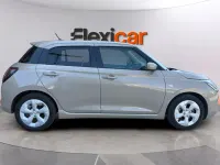 Usado Suzuki Swift 82 CV (60 kW) 2025 Beige Utilitario