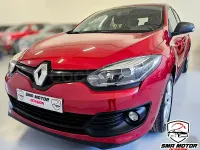 Usado Renault Mégane Life 95 CV (69 kW) 2014 Rojo Berlina