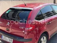 Usado Citroën C4 92 CV (67 kW) 2006 Rojo Berlina