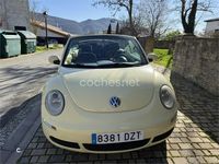 Usado VW New Beetle 105 CV (77 kW) 2006 Amarillo Utilitario