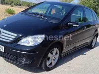 Usado Mercedes B180 Sport Edition 109 CV (80 kW) 2008 Negro Monovolumen