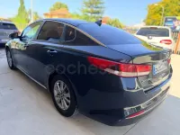 Usado Kia Optima 141 CV (103 kW) 2017 Azul Berlina