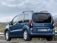 Usado Citroën e-Berlingo PureTech 110 CV (80 kW) 2016 Marrón Monovolumen