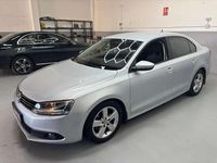 Begagnad VW Jetta Sport 140 HK (102 kW) 2011 Silver Halvkombi