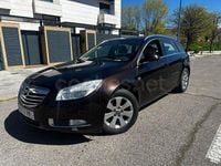 Usado Opel Insignia Selective 130 CV (95 kW) 2013 Violeta / lila Familiar