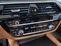 Usado BMW 545e M Sport 394 CV (289 kW) 2022 Azul Berlina