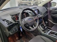 Usado Ford Kuga Trend 150 CV (110 kW) 2019 Gris / plata SUV