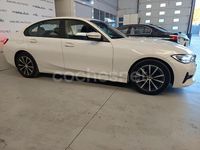Usado BMW 318 Advantage 150 CV (110 kW) 2019 Blanco Berlina