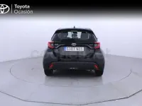 Usado Toyota Yaris Hybrid Active 116 CV (85 kW) 2025 Negro Berlina