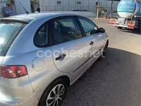 Usado Seat Ibiza 75 CV (55 kW) 2002 Blanco Utilitario