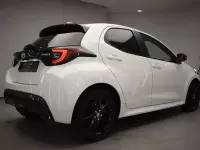 Usado Toyota Yaris Style 115 CV (84 kW) 2022 Blanco Utilitario