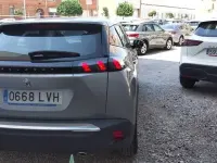 Usado Peugeot 2008 Active 110 CV (80 kW) 2021 Gris SUV