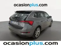 Usado Skoda Scala Sport 150 CV (110 kW) 2022 Gris Utilitario
