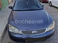 Usado Ford Mondeo Ambiente 115 CV (84 kW) 2004 Gris / plata Berlina