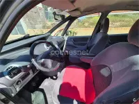 Usado Citroën Xsara Picasso Exclusive 92 CV (67 kW) 2006 Blanco Monovolumen