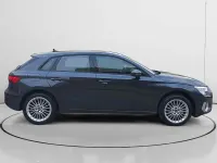 Usado Audi A3 Sportback Advanced 116 CV (85 kW) 2024 Gris Utilitario
