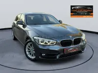 Usado BMW 118 Comfort Edition 136 CV (100 kW) 2019 Gris / plata Utilitario