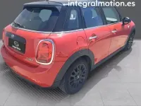Usado Mini Cooper 136 CV (100 kW) 2019 Rojo Utilitario