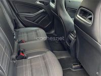 Usado Mercedes CLA200 Shooting Brake 136 CV (100 kW) 2016 Blanco Familiar
