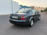 Usado VW Passat Advance 130 CV (95 kW) 2003 Gris / plata Familiar