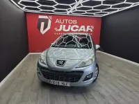 Usado Peugeot 207 Active 92 CV (67 kW) 2012 Gris / plata Berlina