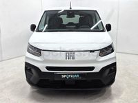 Usado Fiat Doblò 100 CV (73 kW) 2025 Blanco Monovolumen