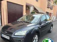 Usado Ford Focus Titanium 117 CV (86 kW) 2017 Gris / plata Berlina
