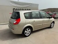 Usado Renault Grand Scénic II Privilege 110 CV (80 kW) 2007 Beige Monovolumen
