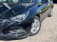 Usado Opel Astra Ultimate 145 CV (106 kW) 2021 Negro Familiar
