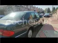 Usado Mercedes E230 Elegance 150 CV (110 kW) 1995 Verde Berlina