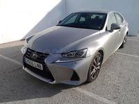 Usado Lexus IS300h Executive Line 223 CV (164 kW) 2021 Gris / plata Berlina