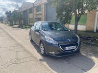 Usado Peugeot 208 Active 92 CV (67 kW) 2013 Gris / plata Utilitario
