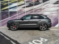 Usado Porsche Cayenne S 474 CV (348 kW) 2025 Gris / plata SUV