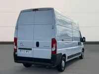 Usado Citroën Jumper 140 CV (102 kW) 2023 Blanco Monovolumen