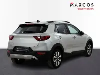 Usado Kia Stonic 100 CV (73 kW) 2021 SUV