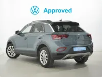 Usado VW T-Roc Life 150 CV (110 kW) 2022 Gris SUV