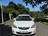 Usado Opel Astra Cosmo 110 CV (80 kW) 2011 Blanco Berlina