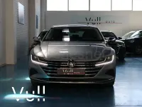 Usado VW Arteon Elegance 150 CV (110 kW) 2020 Gris / plata Berlina