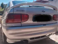 Usado Ford Escort 90 CV (66 kW) 1999 Blanco Berlina