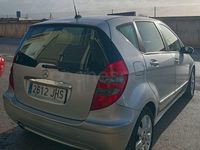Usado Mercedes A180 Elegance 109 HP (80 kW) 2006 Cinzento Monovolume