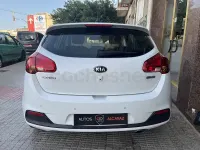 Usado Kia Ceed 100 CV (73 kW) 2015 Blanco Utilitario